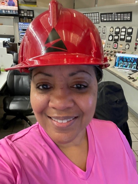 " I support breast cancer awareness because I have quite a few family members as well as friends that are breast cancer survivors. I am so thankful for all the research that has been put into early detection so that many more lives can be saved! "-Lakeelsha Robinson, CBTO Operations Department Plant Watson, Mississippi Power